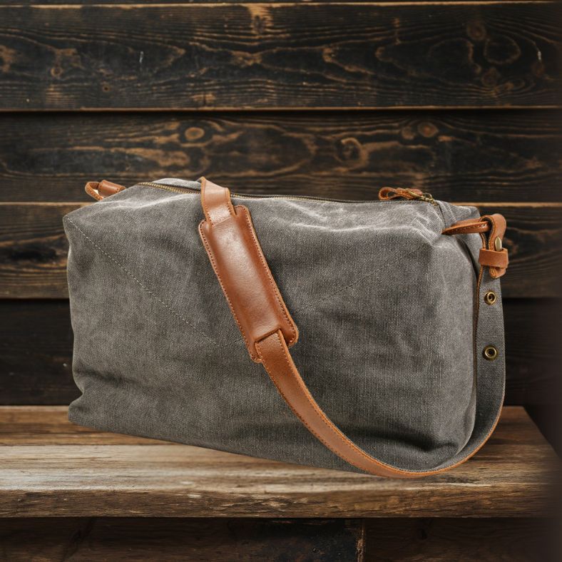 Durable Army Duffle Bag TANK - Versatile, Spacious & Reliable Homme8 canvas duffle bag