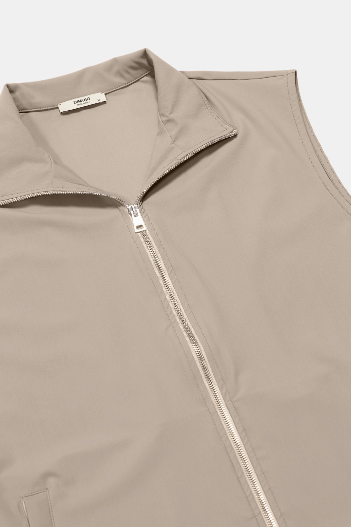Light Beige Tech Gilet - Stylish, Versatile & Functional Outerwear Homme8 Gilet