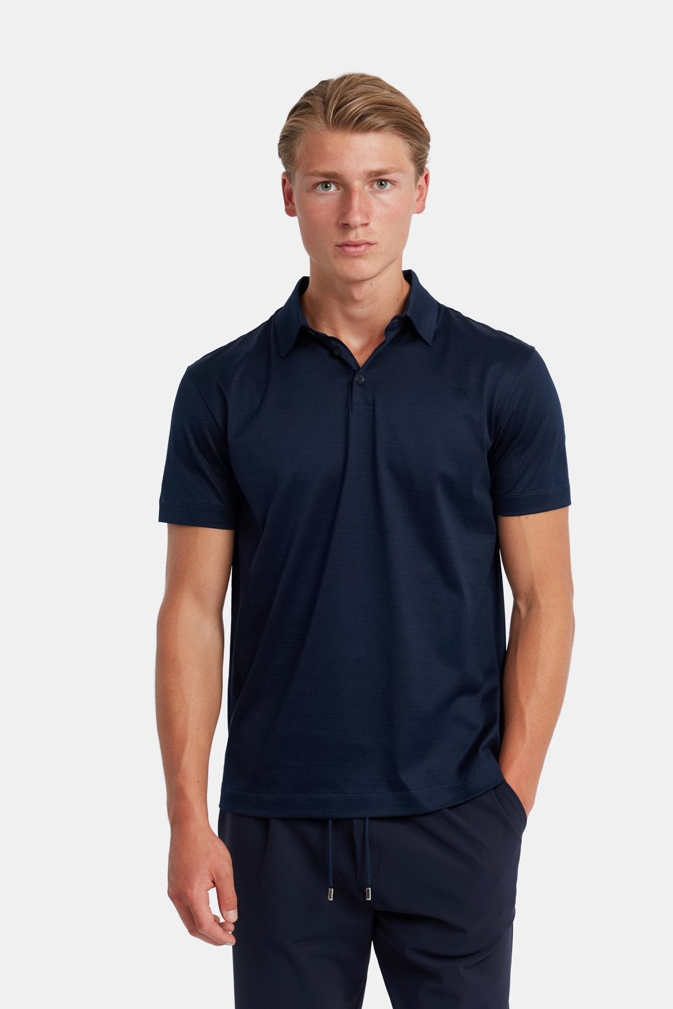 Midnight Blue Polo Shirt - Stylish Comfort & Versatile Fit Homme8 Polo's