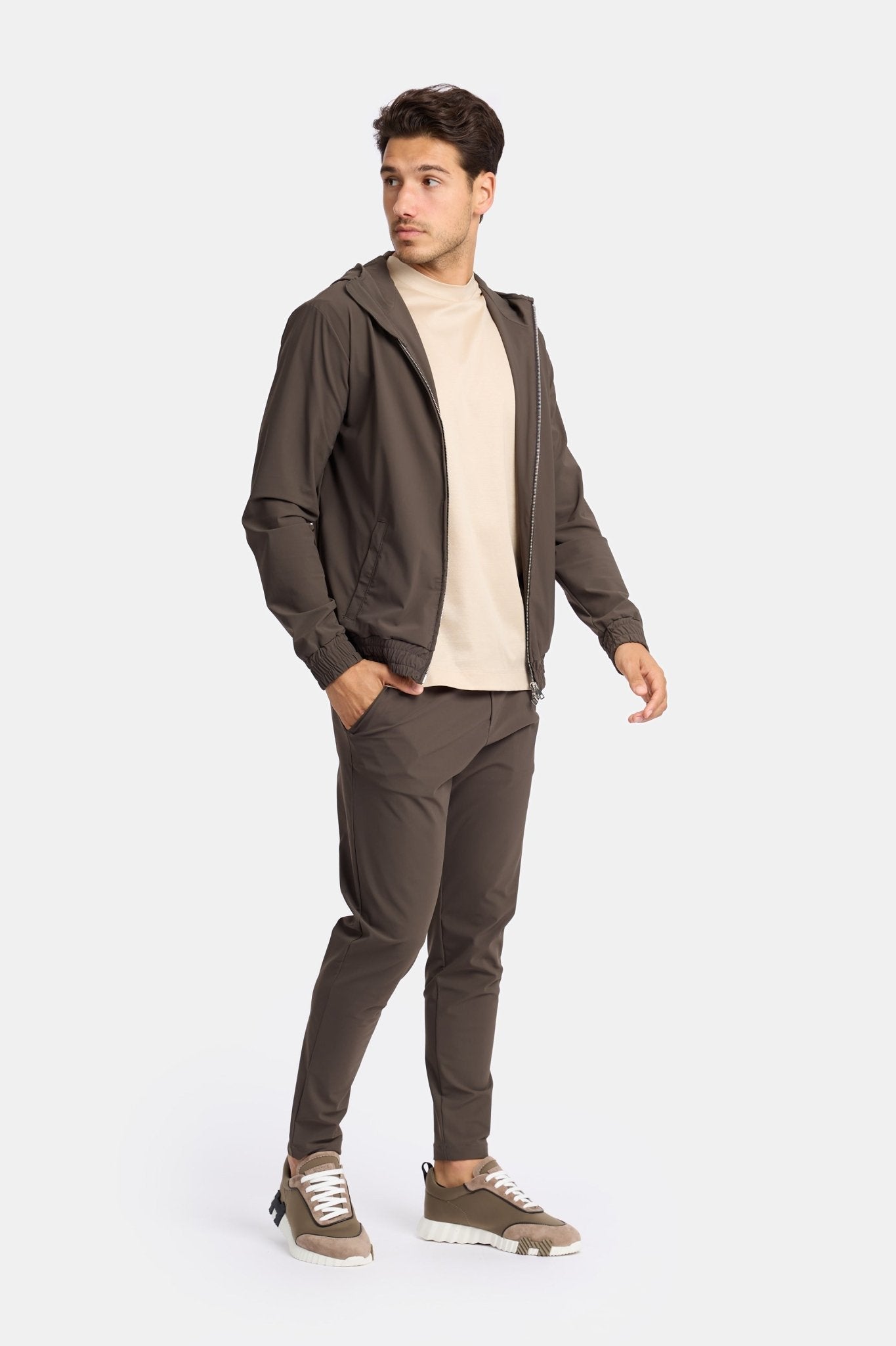 Mocha Brown Hooded Tech Vest - Stylish & Functional Layering Homme8 Trainingspak