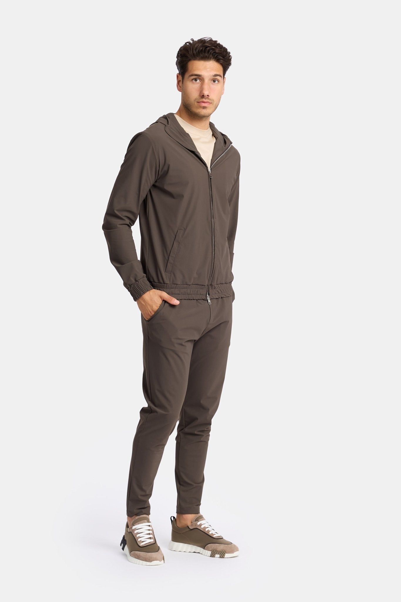 Mocha Brown Hooded Tech Vest - Stylish & Functional Layering Homme8 Trainingspak