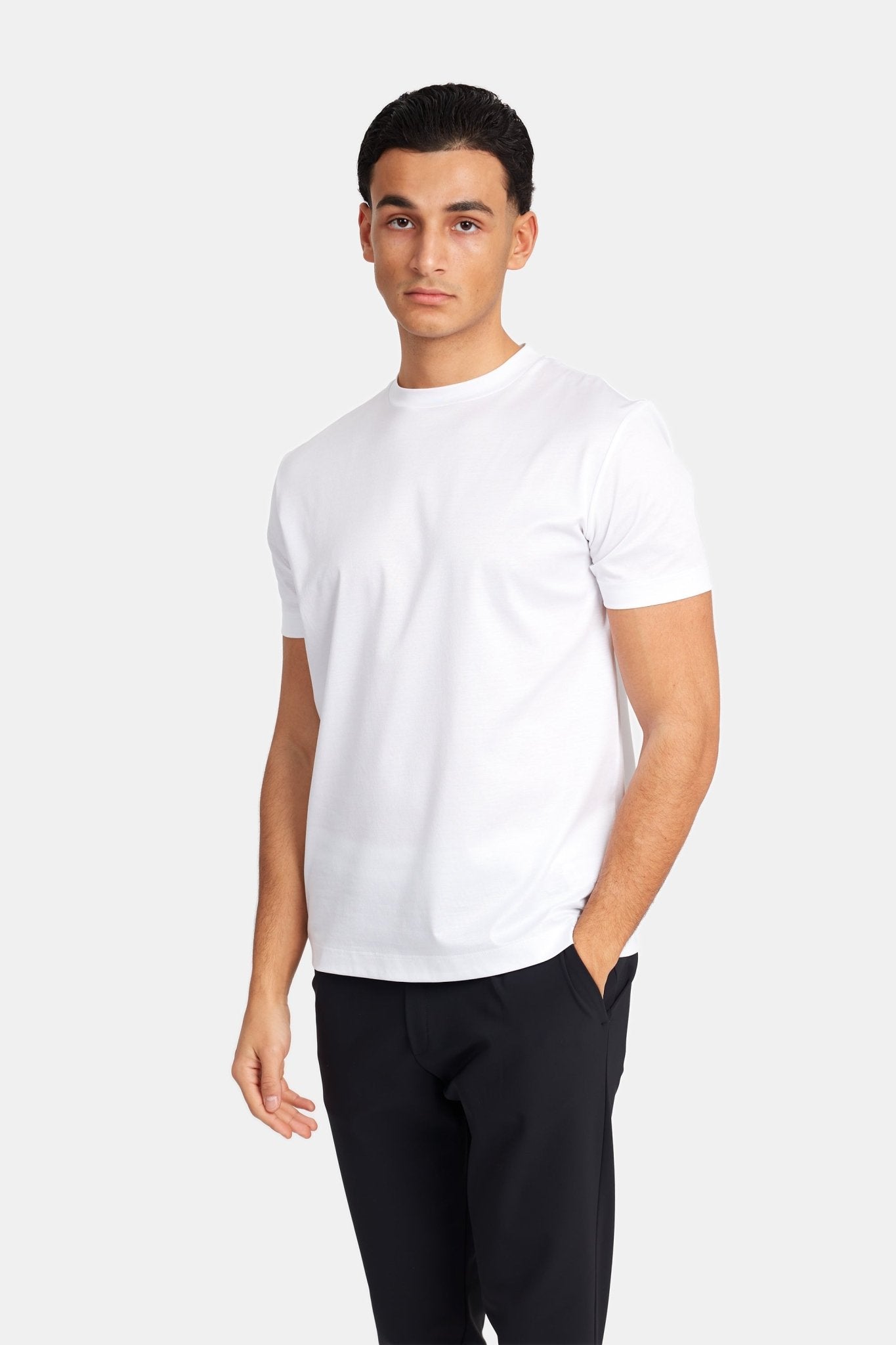 Classic White T-Shirt | Timeless Style & Ultimate Comfort Homme8 T-shirt