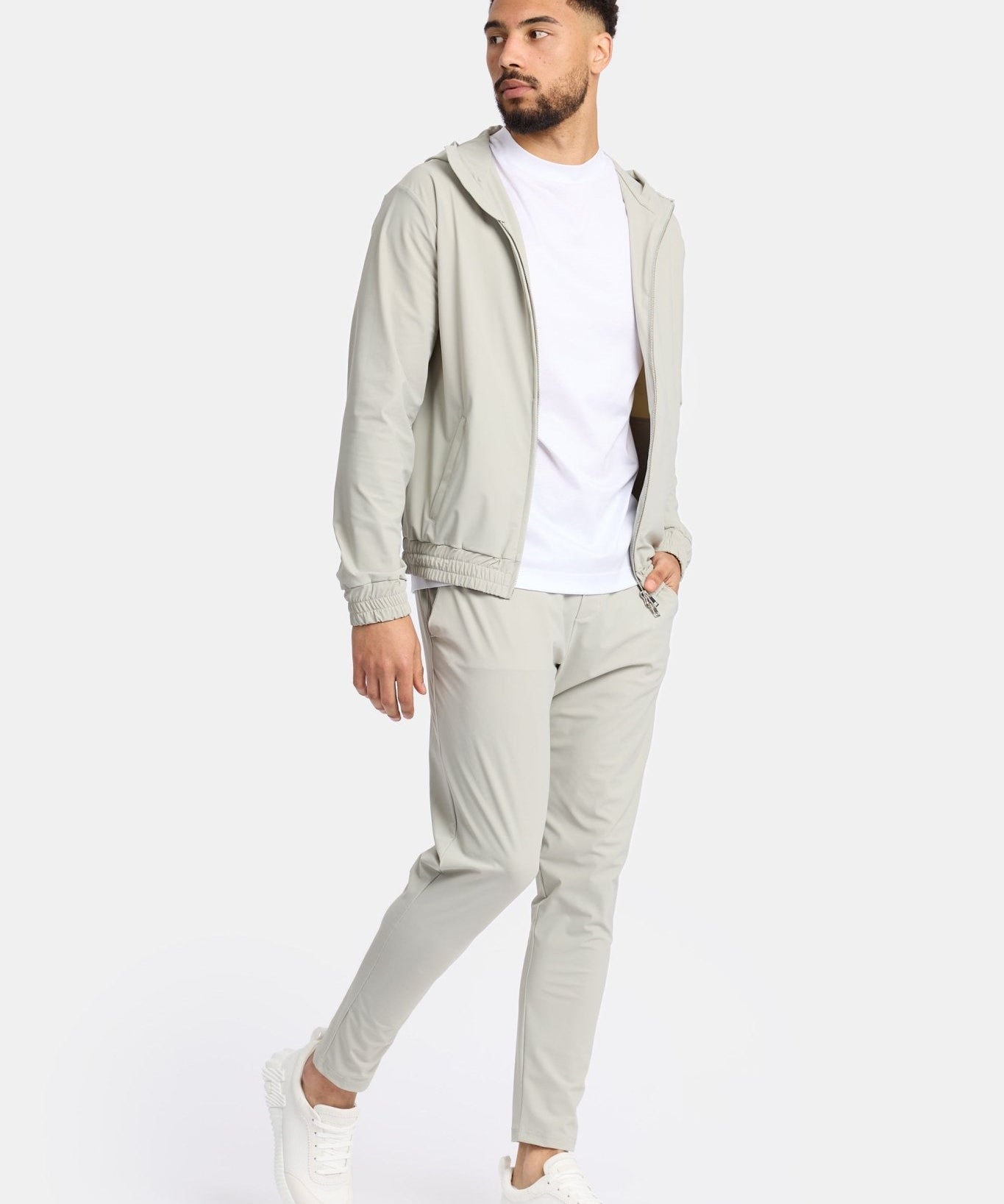 Cloud Grey Hooded Tech Suit - Stylish Comfort & Performance Homme8 Trainingspak