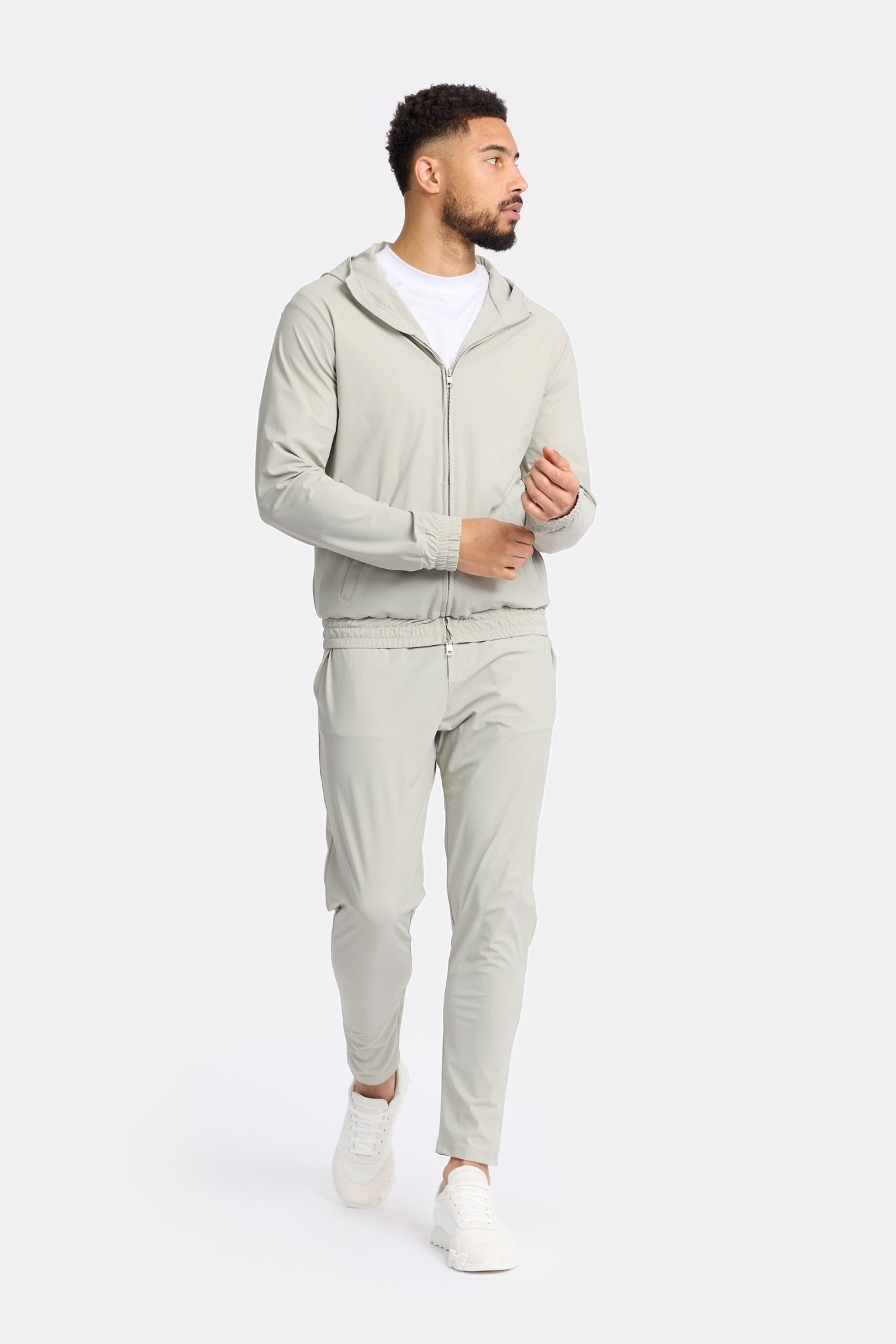 Cloud Grey Hooded Tech Suit - Stylish Comfort & Performance Homme8 Trainingspak