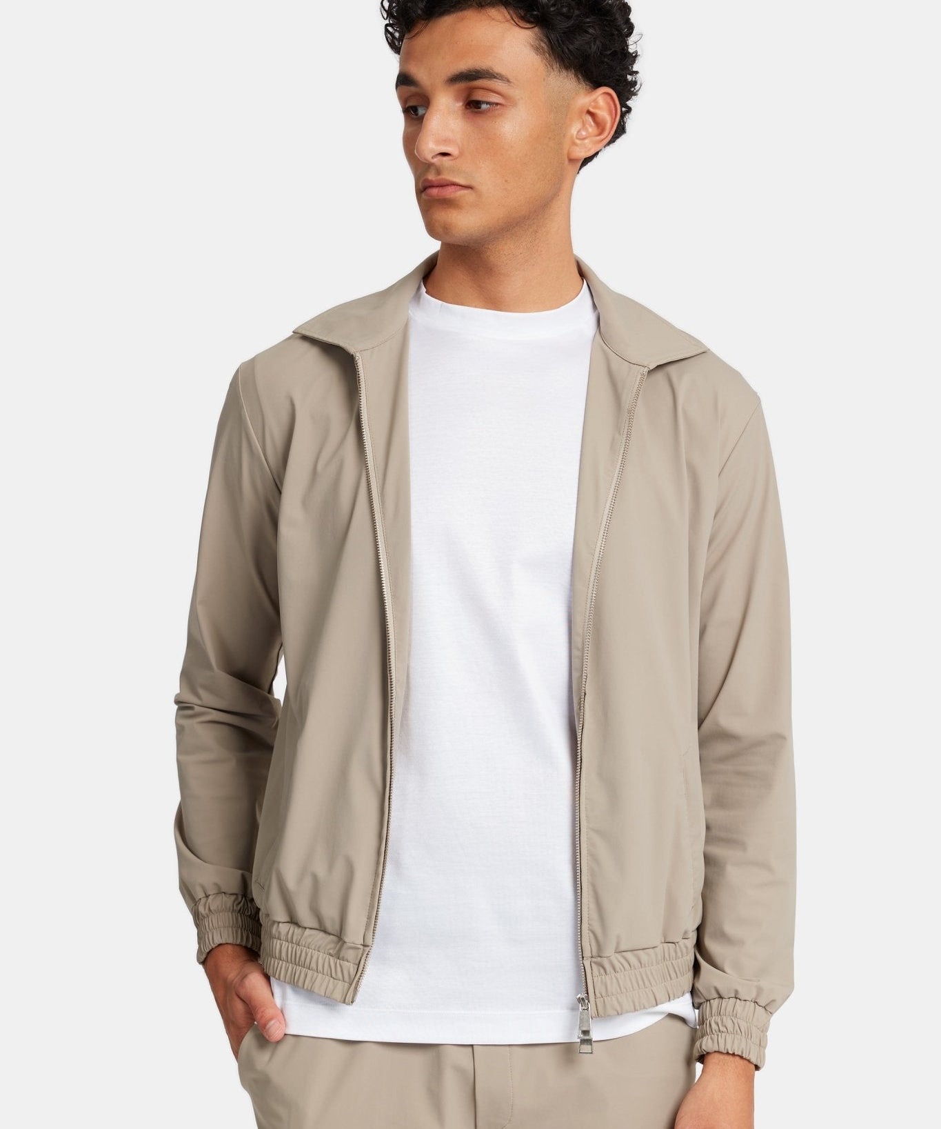 Light Beige Tech Vest - Stylish, Versatile & Functional Outerwear Homme8 Trainingspak