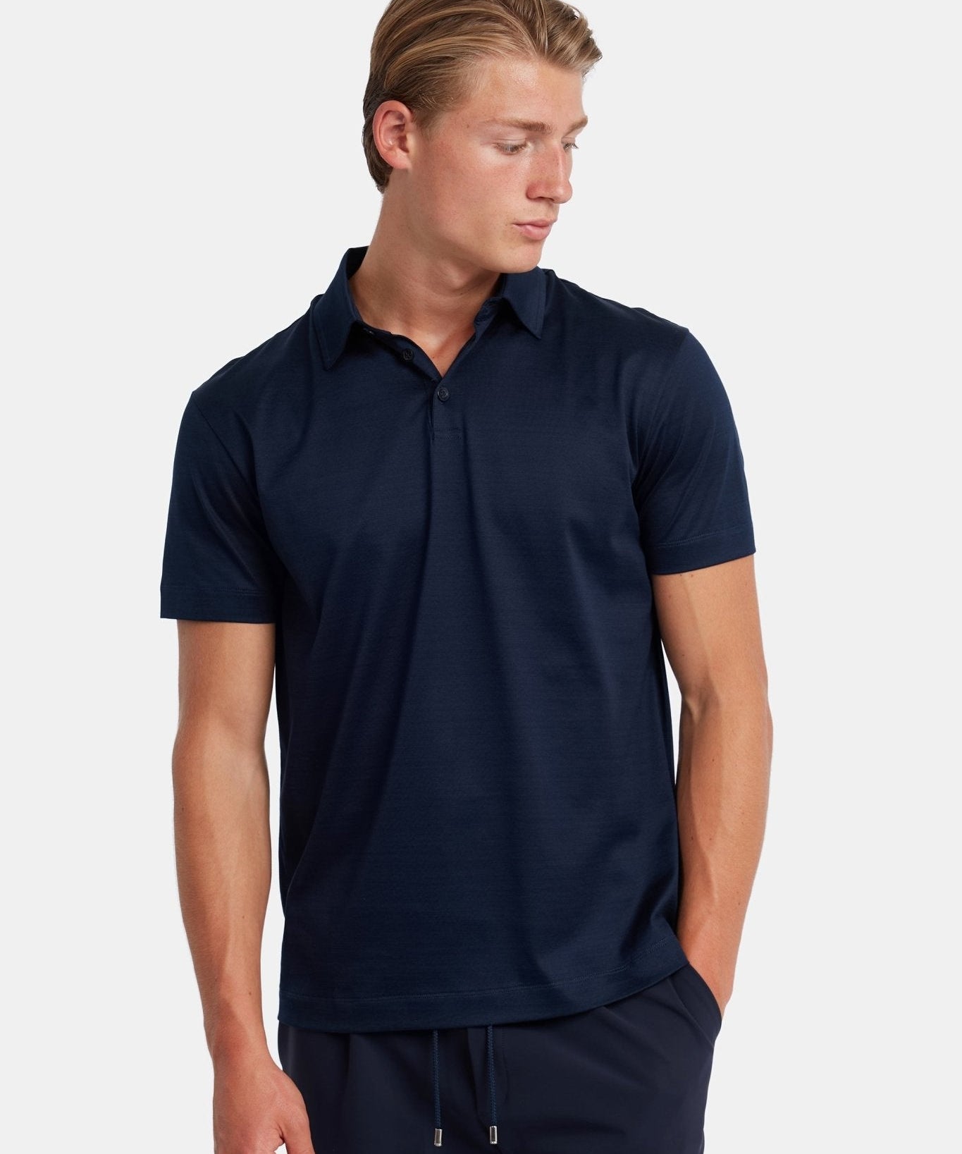 Midnight Blue Polo Shirt - Stylish Comfort & Versatile Fit Homme8 Polo's
