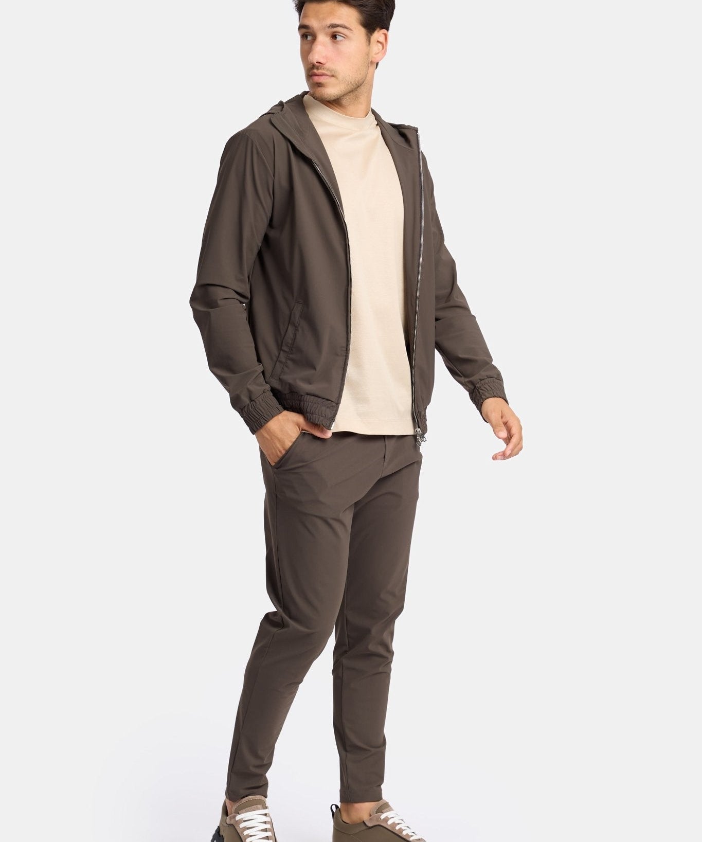 Mocha Brown Hooded Tech Suit - Stylish Comfort & Performance Homme8 Trainingspak