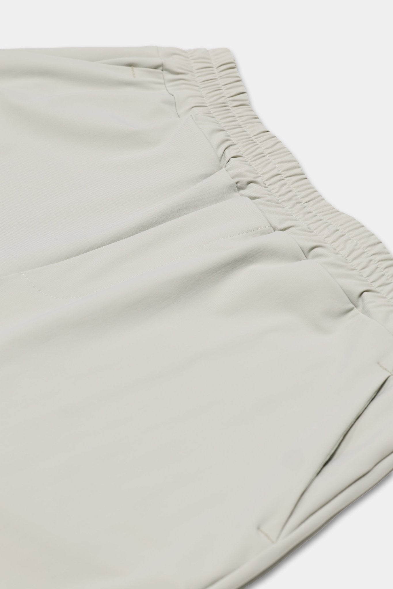 Premium Cloud Grey Tech Suit - Stylish, Versatile & Comfortable Homme8 Trainingspak