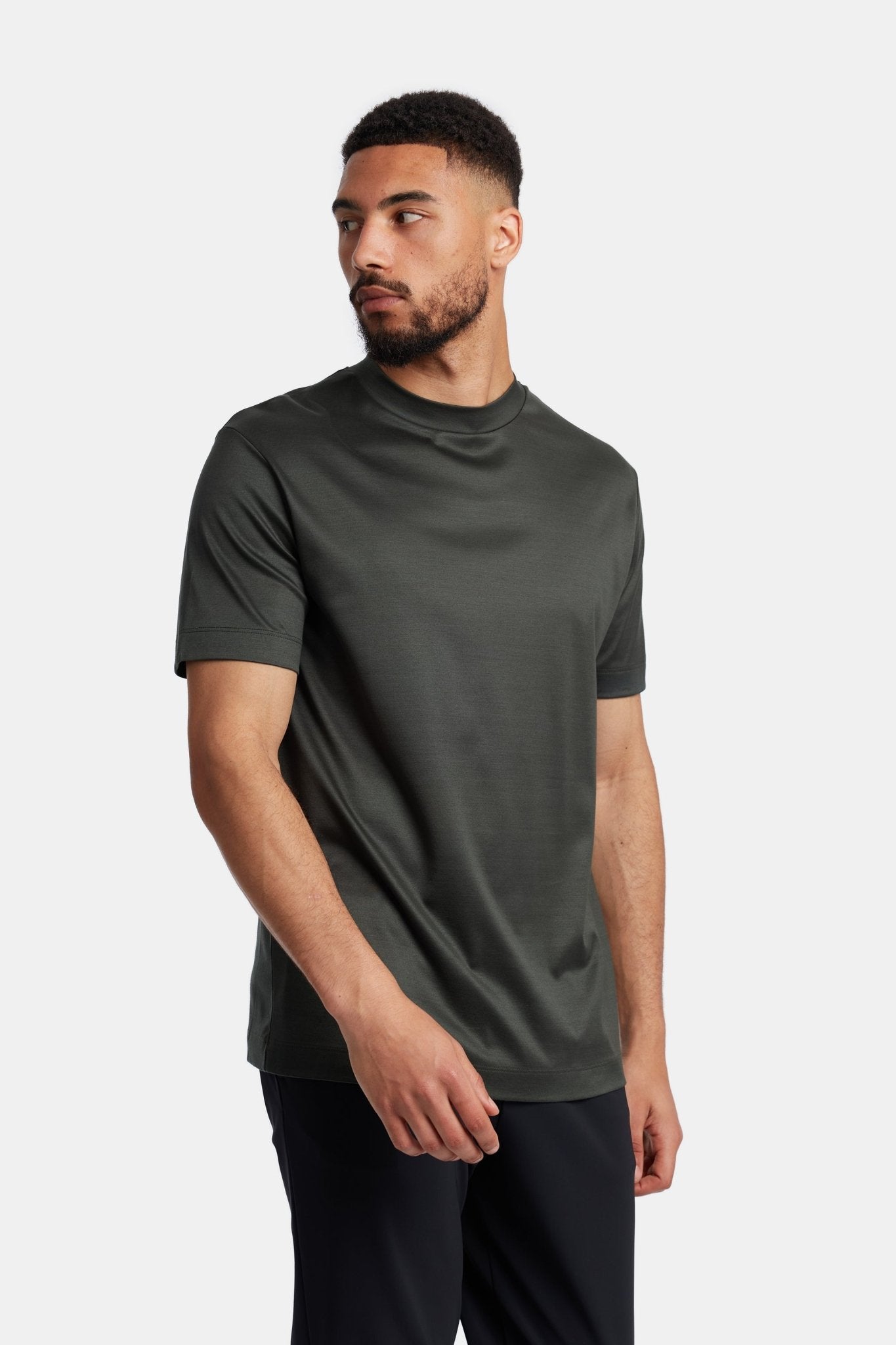 Premium Dark Green T-Shirt - Eco-Friendly Comfort & Style Homme8 T-shirt